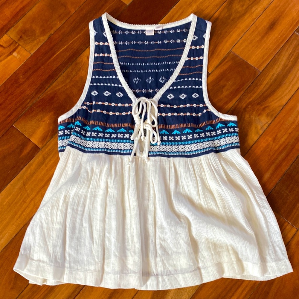 Size medium tank top from Melrose and market